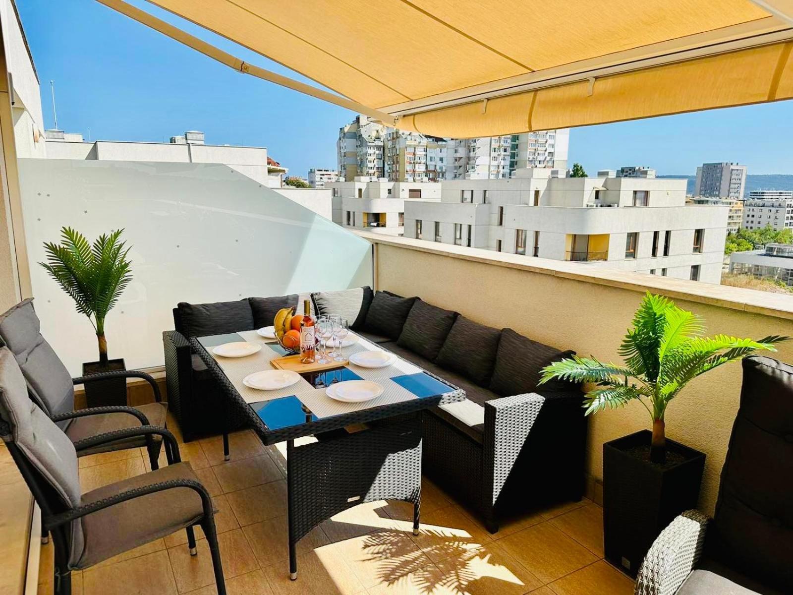 Spacious Prestige Penthouse Varna Exteriér fotografie